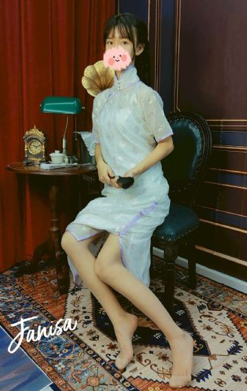 欧美女生霸气壁纸高清_国产在线视频