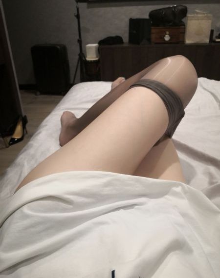 年轻的女教师3在线观看_免费在线观看