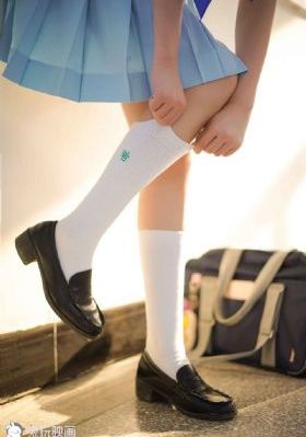 日本bbbb摸bbbb_BD韩语在线观看电视