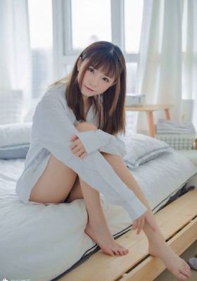 欧美头像女ins风黑白_DVD高清视频播放