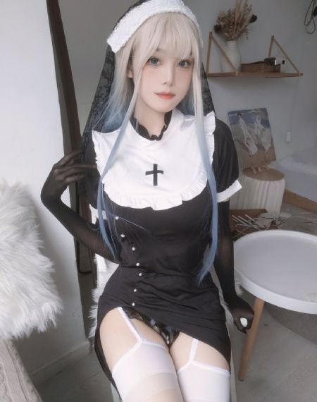 日韩天天插图片_超清在线视频播放