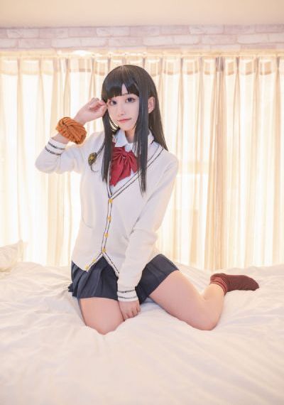 国产动漫白色短发美女_迅雷手机免费观看
