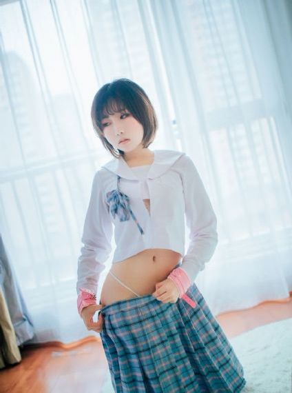欧美另类的客厅_1080影视在线观看